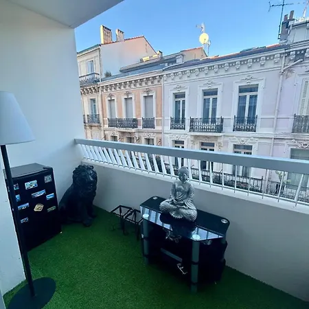 Henri Camille Re Agency - Victoria - Cozy In The Heart Of *